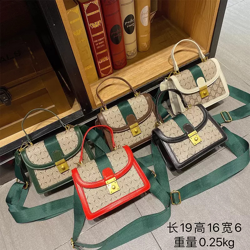 

Womens Hanbag Luxury Designer Bags High Quality Messengerbag Europe And America Classic G Red and Green Stripes Contrast Color Clutch Cosmetic Bag, Customize