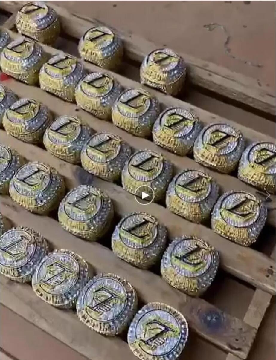 

2020 LA championship rings Lakers fashion fans gift Fan Men Gift Wholesale Sport souvenir Fan Promotion size 8-14