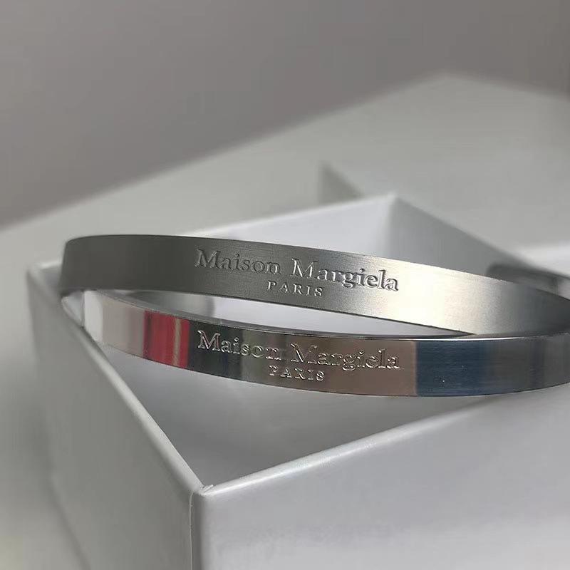 

Bangle Women Open Bracelet Titanium Stainless Steel Silver Color Charms Bangles For Couple Fine Jewelry Birthday Valentine's Day Gift