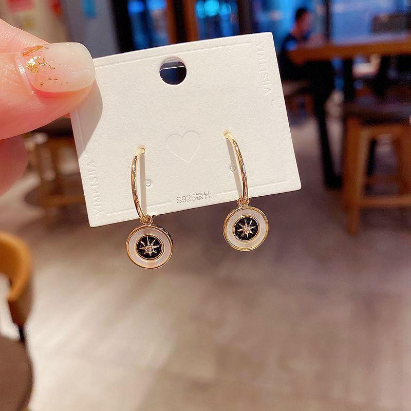 

High-end Black Charm Star Earrings Gold Color Crystal Paved Round Natural Shell Dangle Earrings for Women