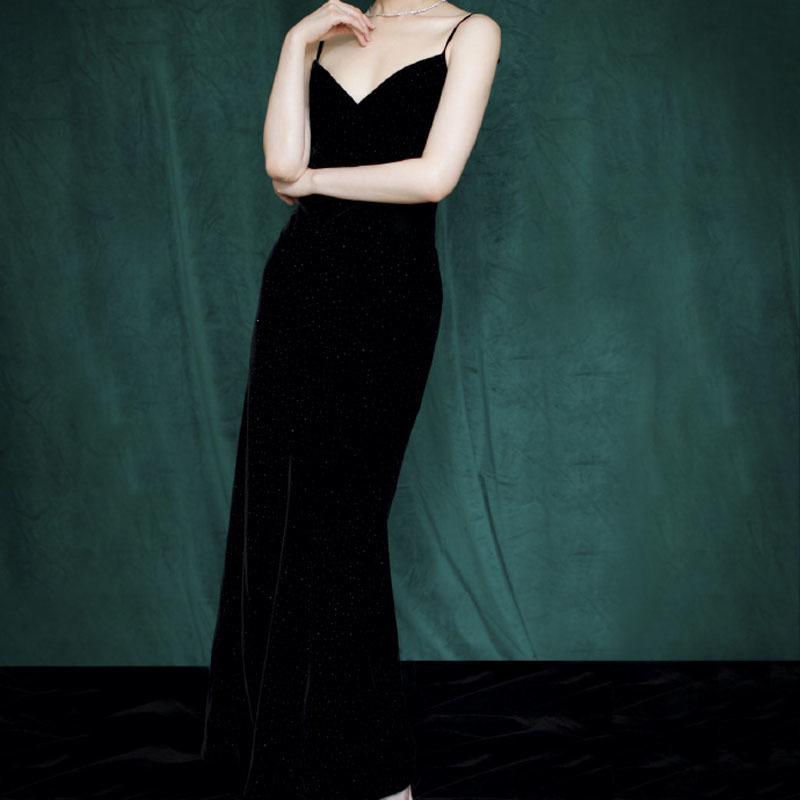 

2021 New Fall Sexy V-neck Suspenders Velvet Thin Black Temperament Mid-length in High Quality Women's Clothes N98n