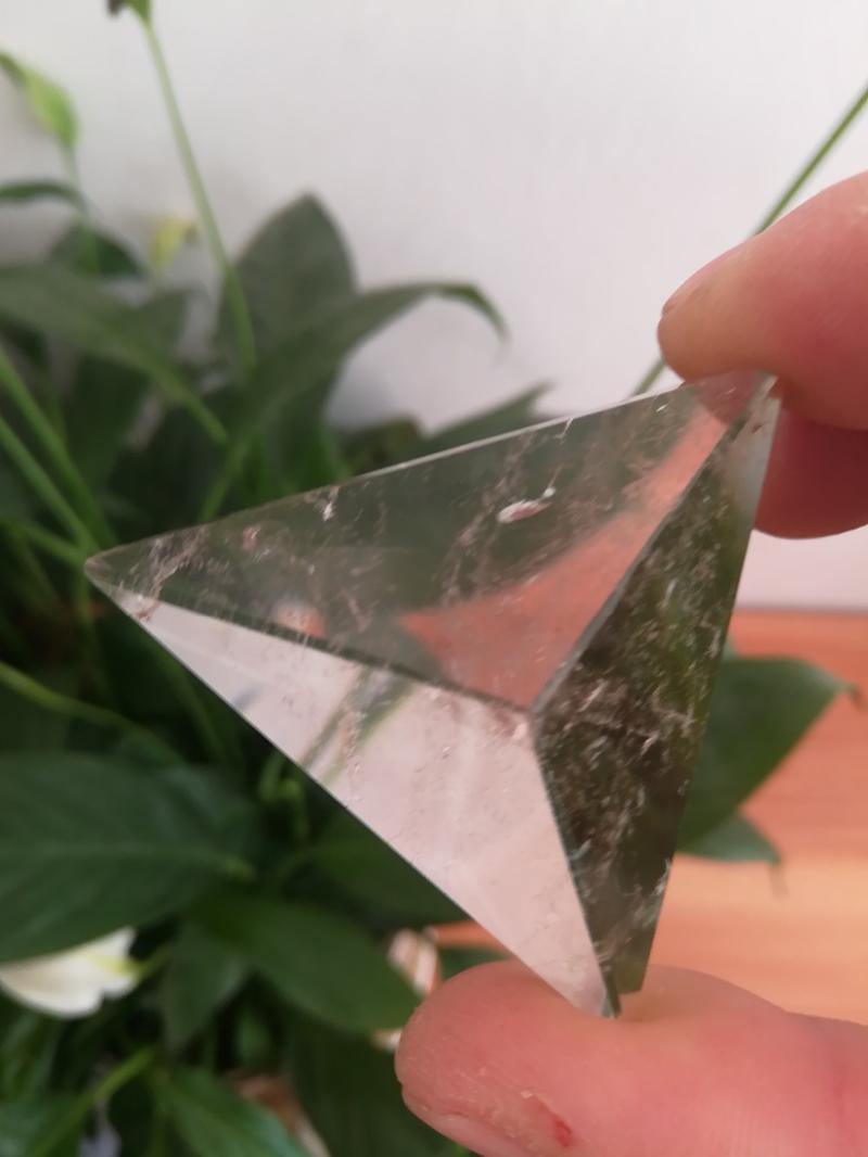 

45mm Natural Crystal Pyramid clear quartz Tetrahedron labradoPolished Healing Pyramid reiki minerals Quartz Crystals Stone gemst