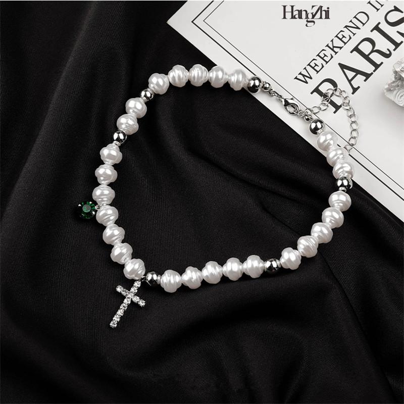 

European and American Metal Hip-hop Style Retro Punk Cross Pendant Personality Trend Baroque Stitching Short Pearl Necklace