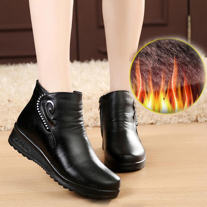 

Women Flat Heel Round Head Boots Ladies Fashion Wedge Cotton Thickening Warm Snow Shoe Woman Autumn Winter Leather Short Boots, Black