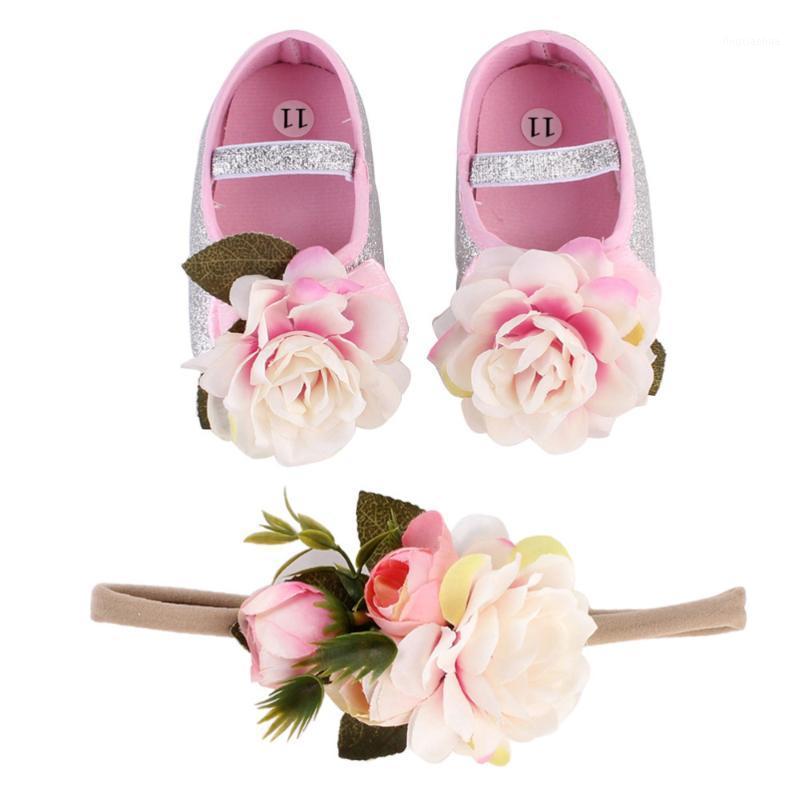 

2pcs Toddler Baby Flower Prewalker Shoes Infant Girl First Walking Shoes with Cute Flower Footband 11CM (Silver)1
