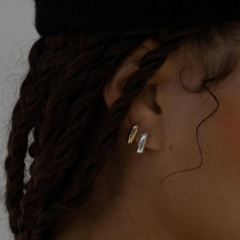 

Titanium With 18K Gold Small Size U Earrings Women Staniness Steel Jewelry Punk Party Gown Runway Rare Korean Japan Boho