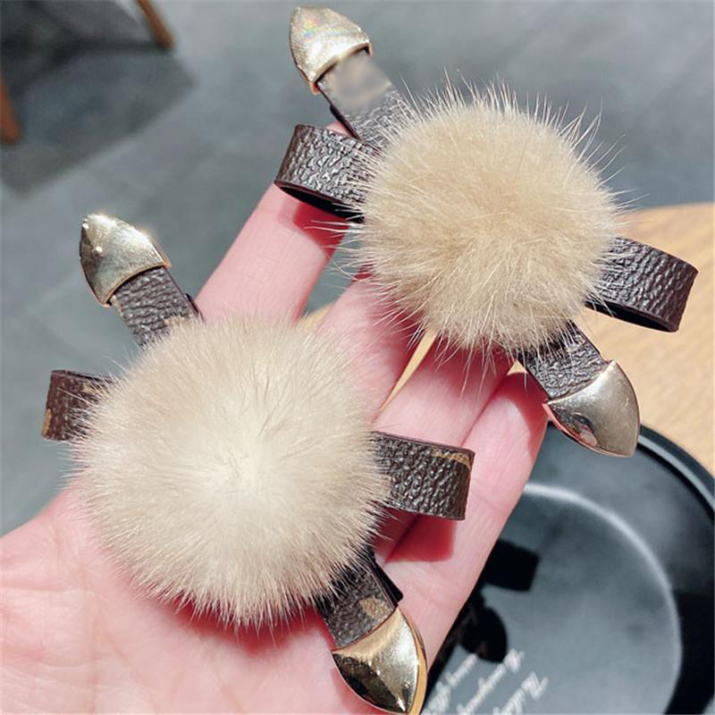 

Furry Diamond Hairpins Sunflower Metal Designer Hair Clips Autumn Winter Barrettes Letter Hair Clips Brand Barrettes