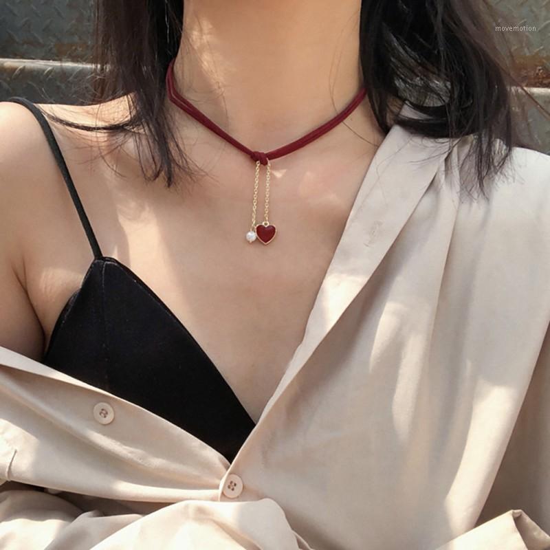 

Gothic Jewelry Handmade Heart Pendant Velvet Chain Lock Key Choker Necklace1