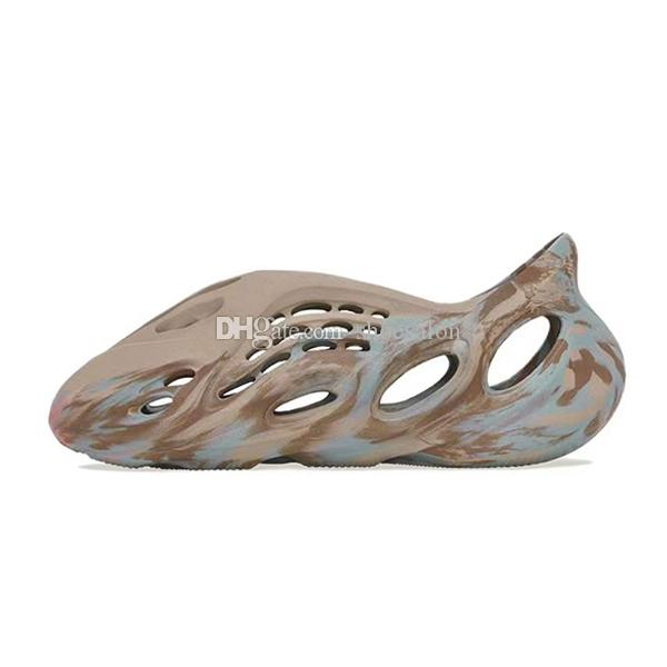 

2022 Slipper men women bone resin desert Sandal Sandals Sand Earth Brown mx cream clay White Pure Core Enflame Orange Foam Runner Slide outdoor
