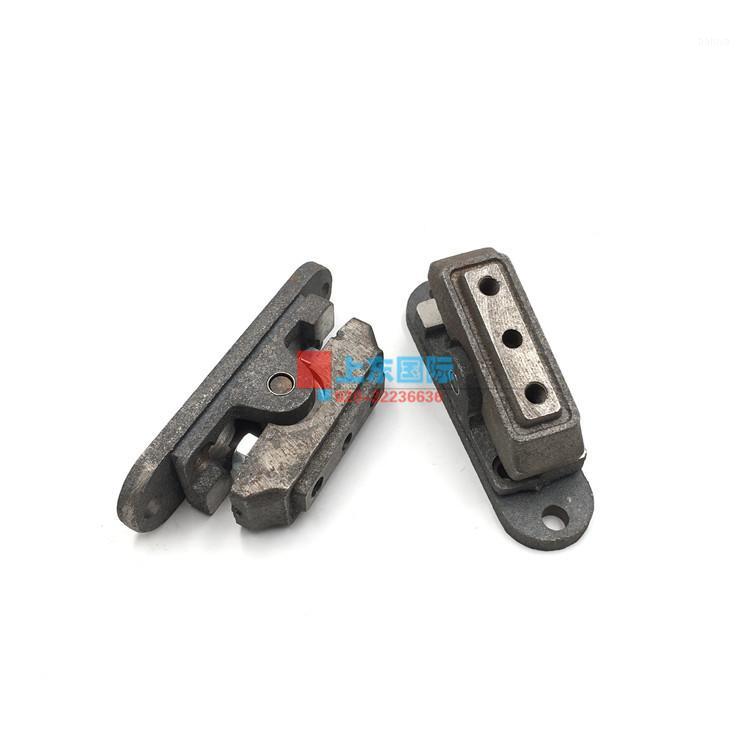 

free shipping excavator R200-5 walking head seat foot valve head pressing plate seat accessories parts1