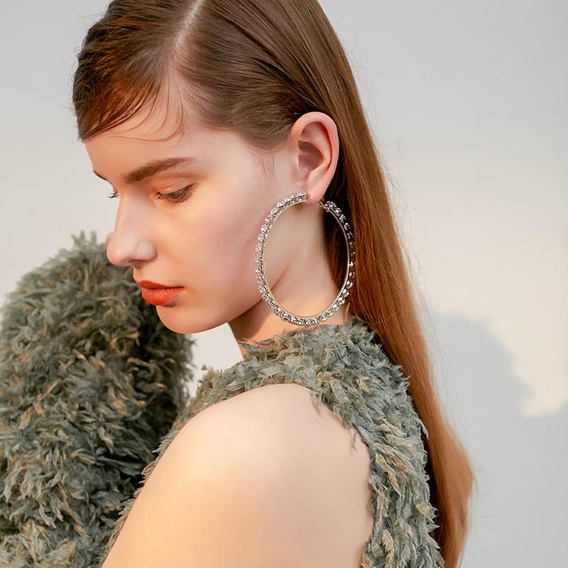 

Charm Simple Fashion Temperament Exaggerated Jewelry Earrings Europe And America Circle Artificial Rhinestone Female