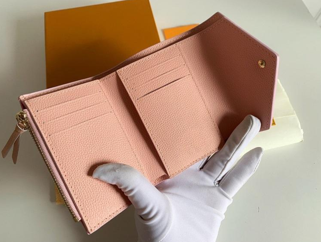 

Fashion Mens Classic Men Wallet Stripes Textured Wallet Multiple Bifold Short Small Wallets With Box, Red;black