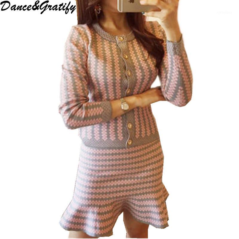 

New Autumn Winter Women Striped Knitting Sweater Sets Single Breasted Blouses and Slim Mermaid Skirt Set Casual Two Piece Set1, Black