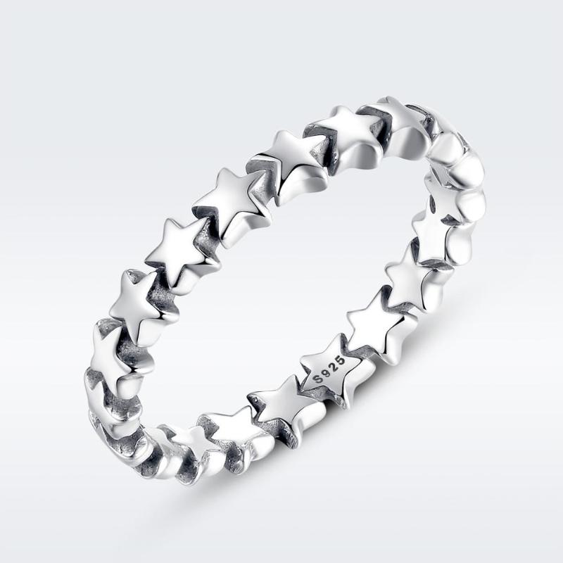 

The best-selling 925 sterling silver rings in 2020 are suitable for women's wedding rings. Exquisite and stackable jewelry