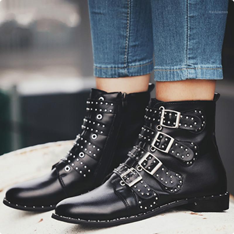 

Winter Women Punk Biker Boots Rivet Strap Buckle Black Leather Square Low Heel Handmade Sewing Fashion Cool Female Shoes 20201