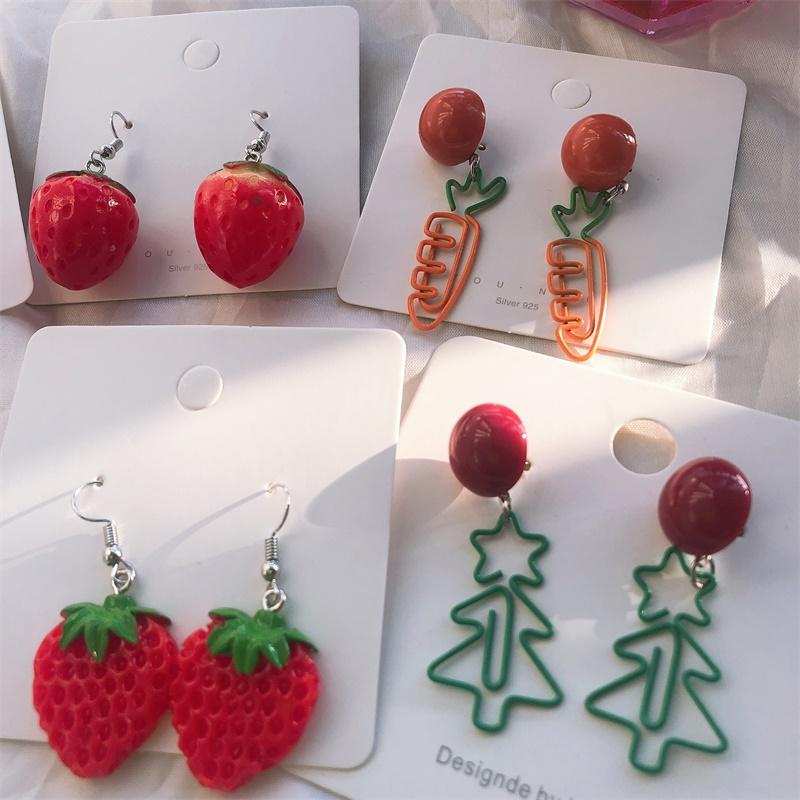 

Acrylic Fruit Earrings Lady Heart Earrings for Women 2021 Stud Small Red Strawberry trendy New