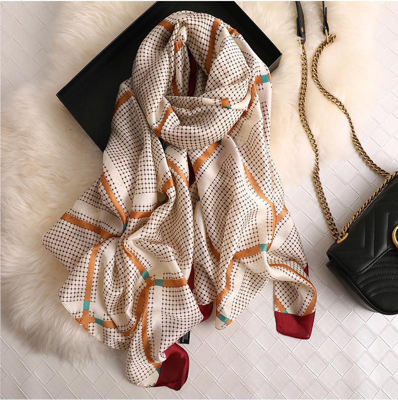 

New style Chinese Silk Four Seasons Women Print nice quality scarf Popular silk Headscarf Lady Sunscreen Beach Fashion Shawl
