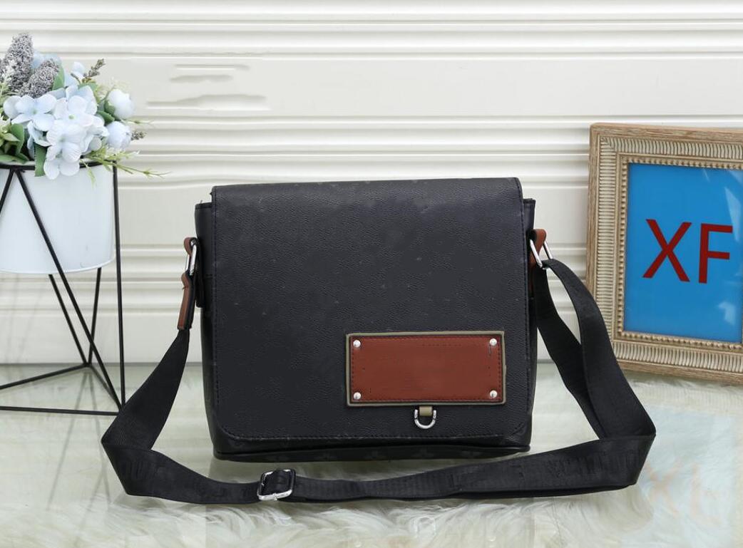 

2021 new flower messenger bag men crossbody cross body Men bags Crossbody Bag Leather Clutch Handbag Fashion Wallet Fannypack, Brown grid