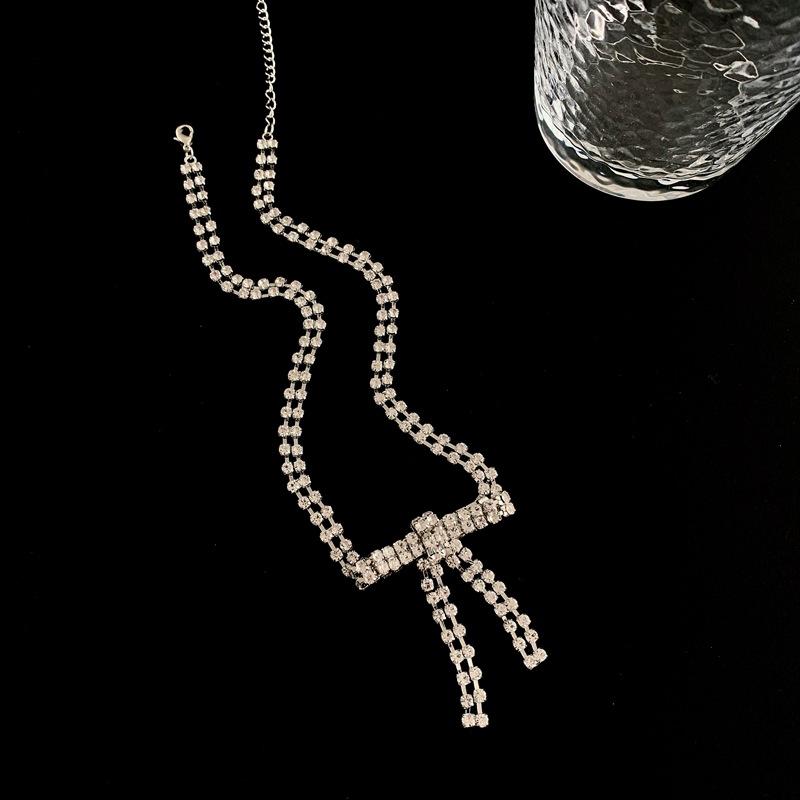 

LOVOACC Luxury Full Rhinestones Bowknot Pendant Necklaces for Women Bling Bling Crystal Tie Bow Chokers Necklace Accessories