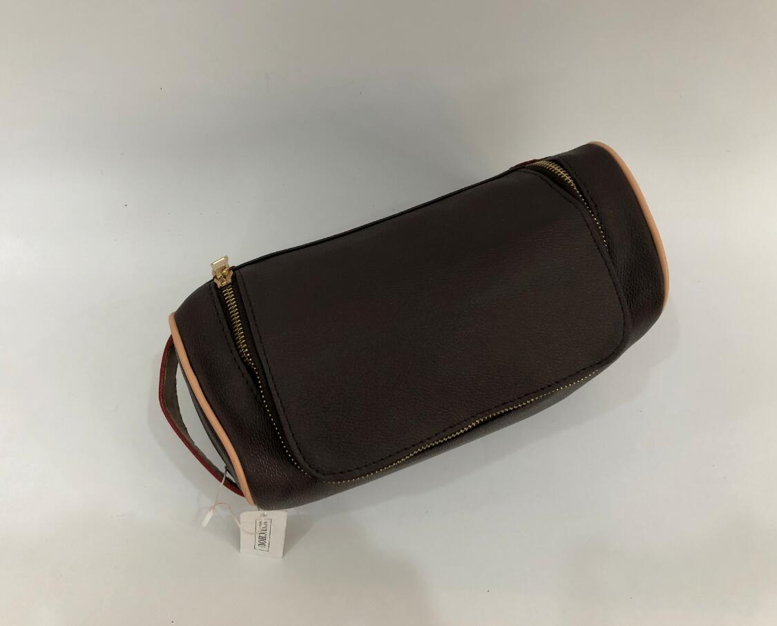 

2020 Fashion Designer Men's Travel toilet bag Genuine Leather large capacity cosmetic bags toiletry bag makeup pouch for women A5, Black