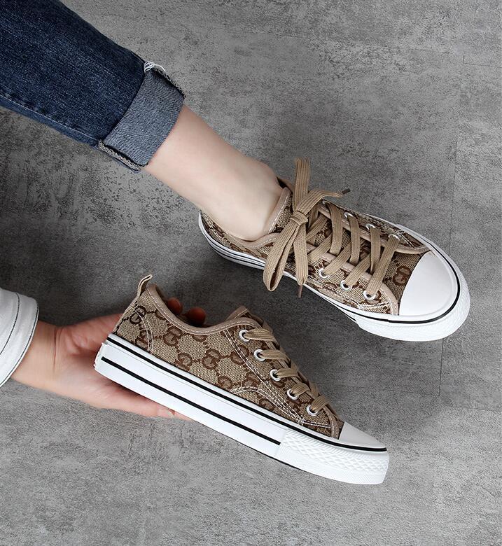 

Women's canvas shoes 2022 new spring and autumn GD letter embroidered cloth shoes versatile casual board shoes half lazy shoe, 01