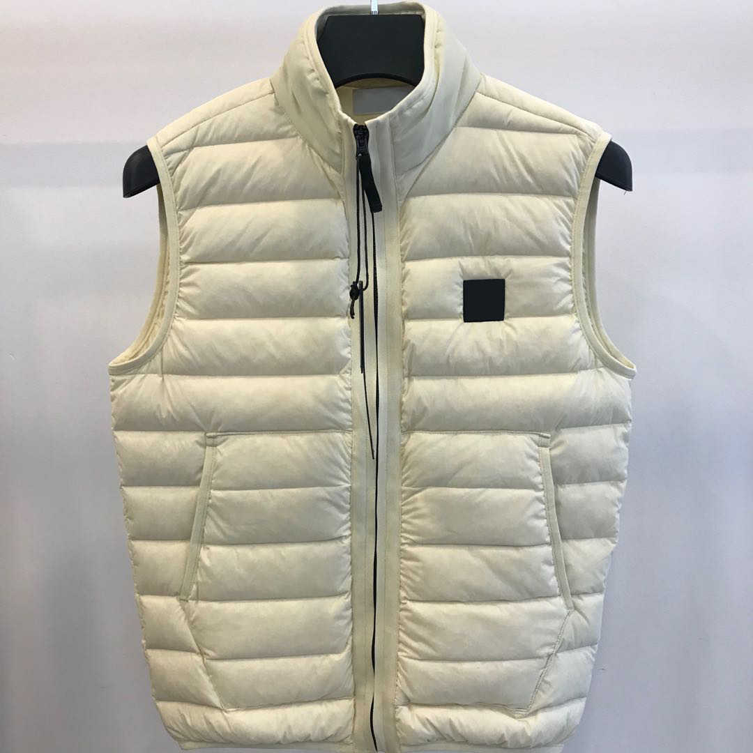 

Men Women Vest Jacket with Chest Badge Fashion Men Sleeveless Down Jacket High Quality Solid Color Parkas Coat Winter Clothing, Black