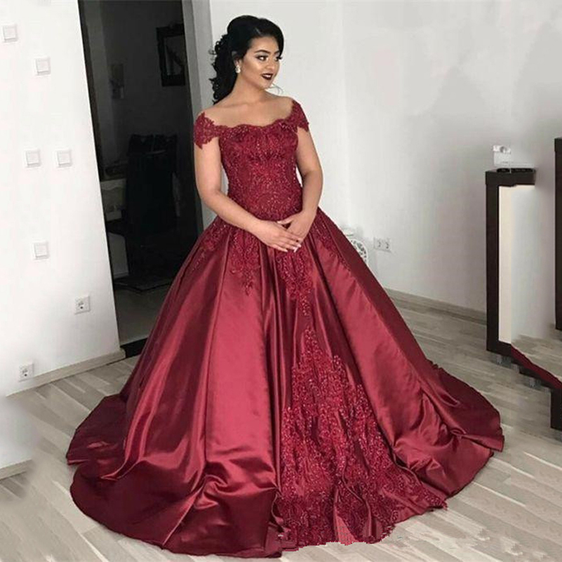

Burgundy Off Shoulder Lace Ball Gown Prom Dresses Appliqued Short Sleeves Sweep Train Satin Formal Evening Party Gowns, Dark red