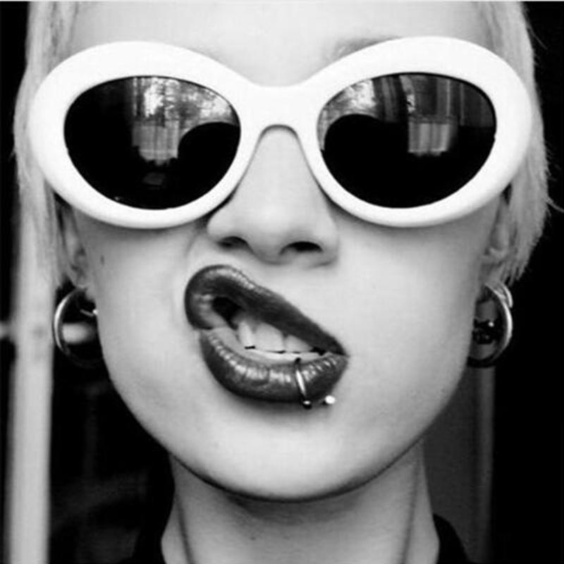 

2020 Cool Ladies streetwear sunglasses Red shades sunglasses Oval women Fashion lunette steampunk sun glasses 9750