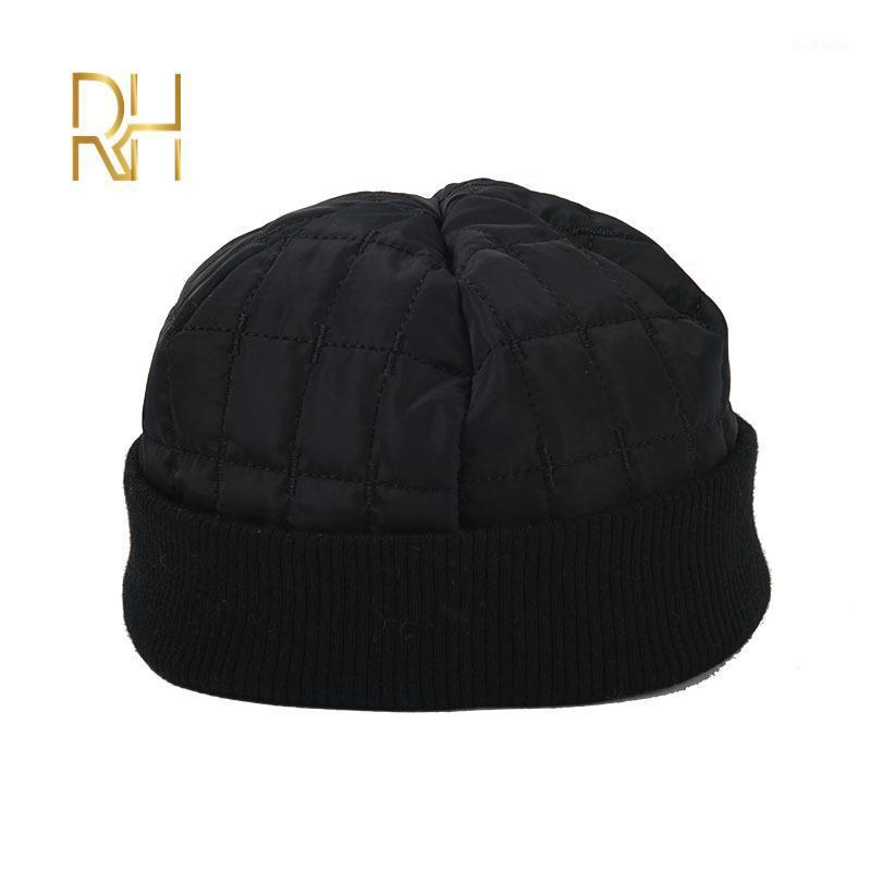 

New Fashion Men's Beanie Winter Knit Hat Boy Skullcap Sailor Cap Cuffs Retro Black Short Hat Solid Color Unisex Autumn Warm Cap1