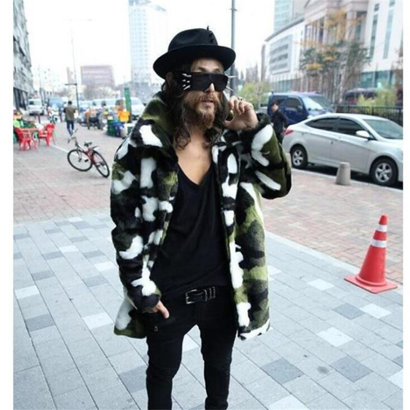 

2020 new male fashion fur coat from false hot camouflage rabbit leather of men winter jacket outdoors, Picture color