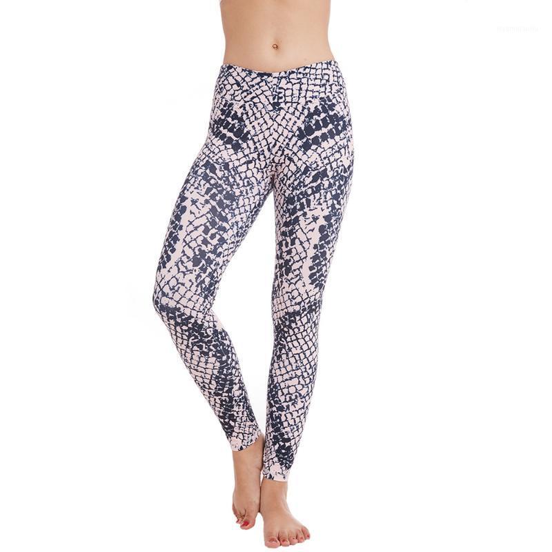 

Hot New 3D Snakeskin Print Digital Printing Yoga Pants Sports Fitness Base Butt-Lift Underwear Female1, Pink and gray
