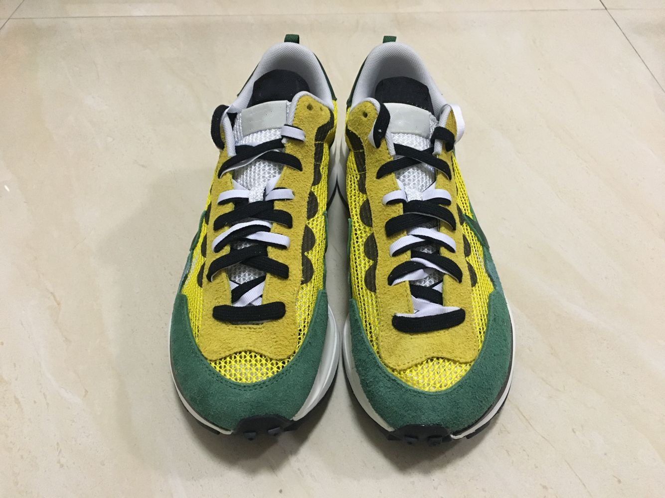 

2021 Runner Sneakers Running Shoes Tour Yellow CV1363-700
