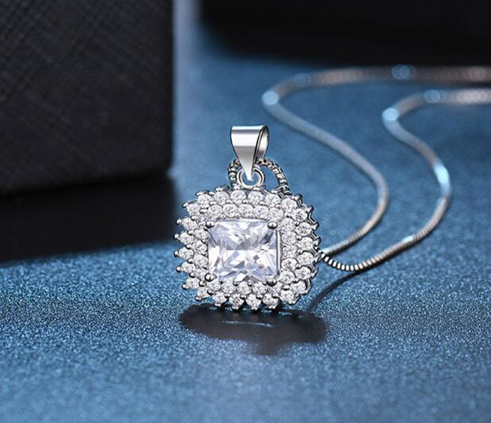 

luxury crystal necklace diamond for woman bling silver chain freeze square pendant around with white gemstone wholesale jewelry