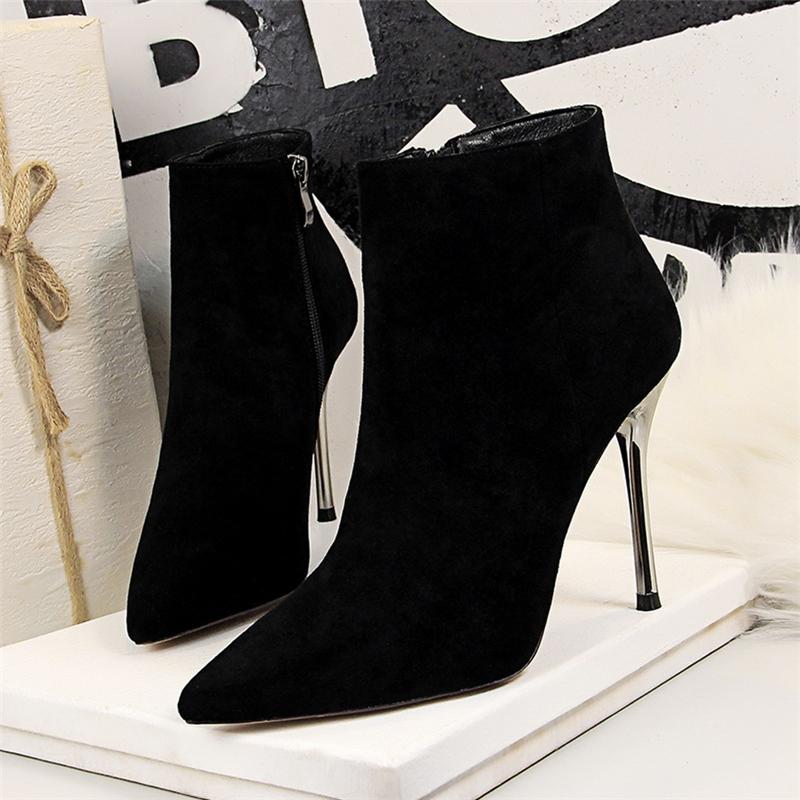 

2020 Winter Fashion Women Zippers Black Suede Boots 10.5cm Extreme Thin High Heels Boots Warm Fur Ankle Lady Platy Shoes, Black 1