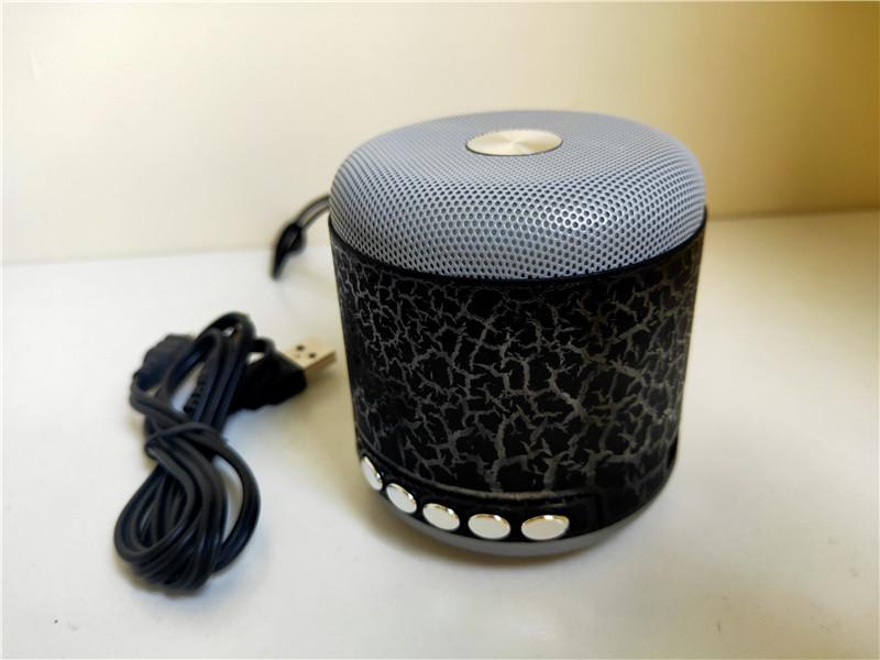 

1PC KTV speaker Wireless Bluetooth speaker Colorful Light Sound Audio Subwoofer Support TF Card / U Disk