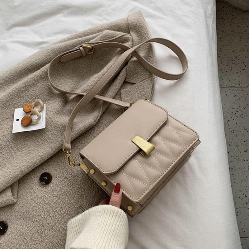

Small Pu Leather Plaid Shoulder Bag With Rivet Women Fashion Solid Color Crossbody Messenger Bags Female Casual Handbag Purses, Beige