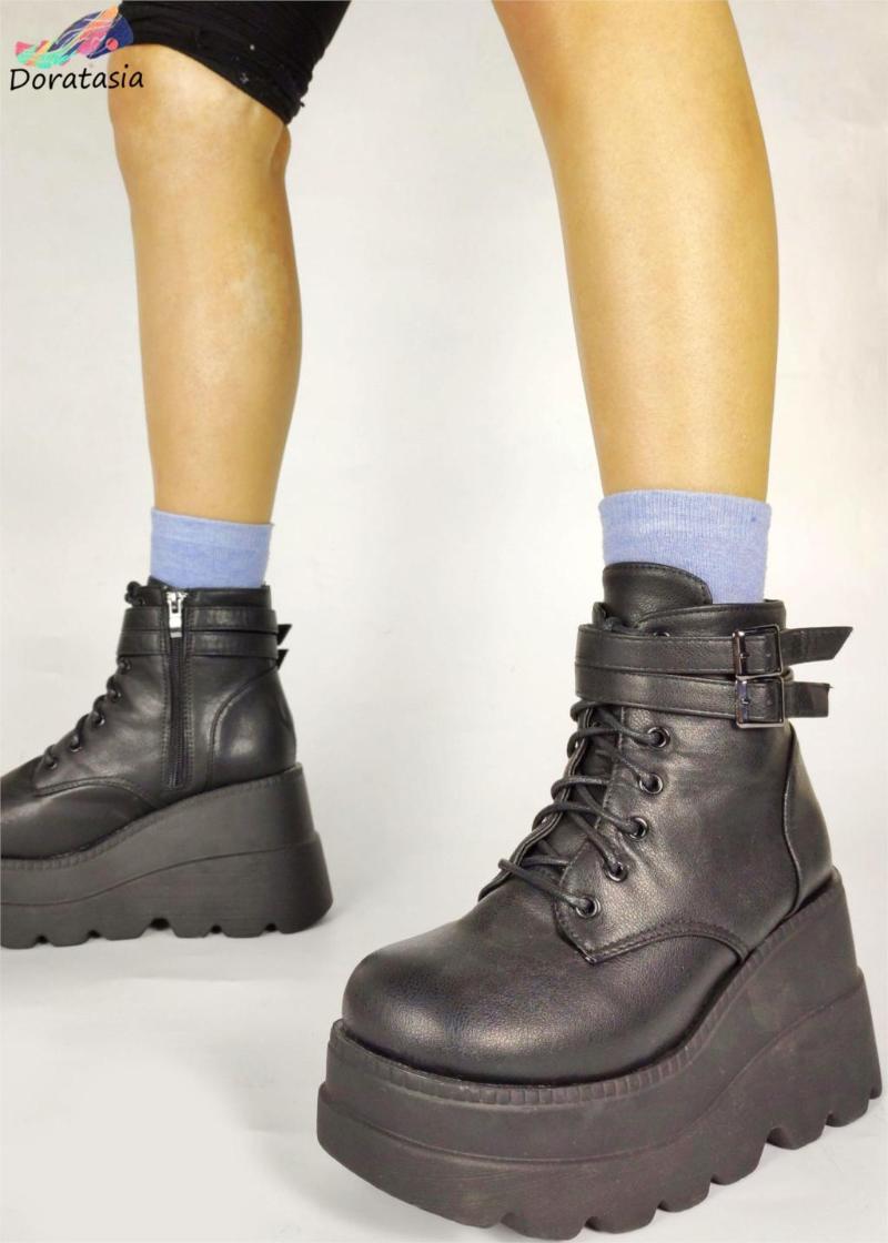 

DORATASIA The Big Size Women Platform Thick Bottom Luxury Shoes Bukle Cool Punk Boots Women Brand Zipper Llace Up Ankle Boots, Black