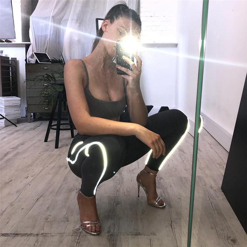 

2020 Gym Training Summer Women Yoga Pants Splicing Reflective Sports Running Tights High Waist Hips Abdomen Female Leggings1, Black