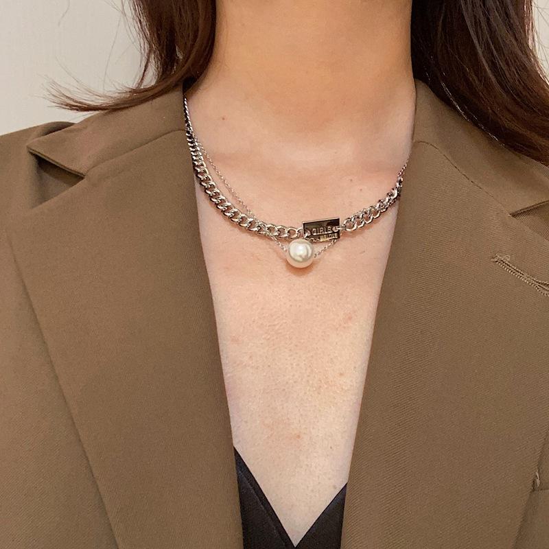 

Chokers 2021Personalitycharm Pearl Punk Style Necklace Simple Temperament Bohemian Female Clavicle With Short Party Friend Gift