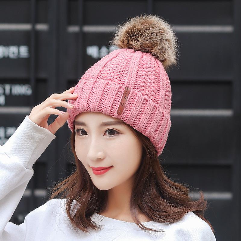 

New Fashion Winter Hats For Women Wool Hat Leather Label Fur Ball Hat Autumn Women's Plush Ear Protection Knitted Beanie, White