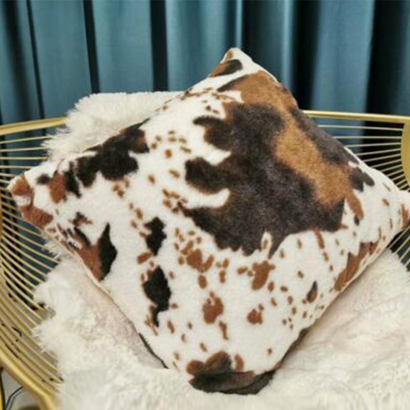 

Cute Cow Pattern Cushion Cover Black White Velvet Pillow Case Lovely Animal Pattern Art Car Sofa Home Decor Cushion Pillow Case