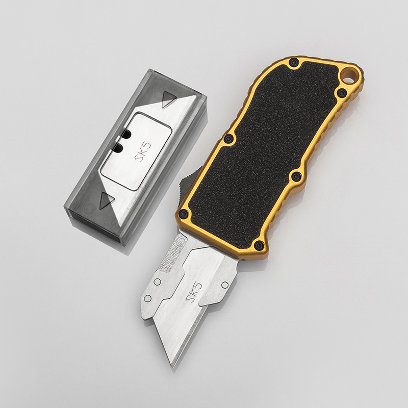 Nieuwe aankomst Saber Wulf Papier Cutter Snijmes Originele Dubbele Actie Automatische Pocket EDC 6061-T6 Aluminium + Sandpaper Handvat Outdoor Tactical Messen Amerikaanse stijl