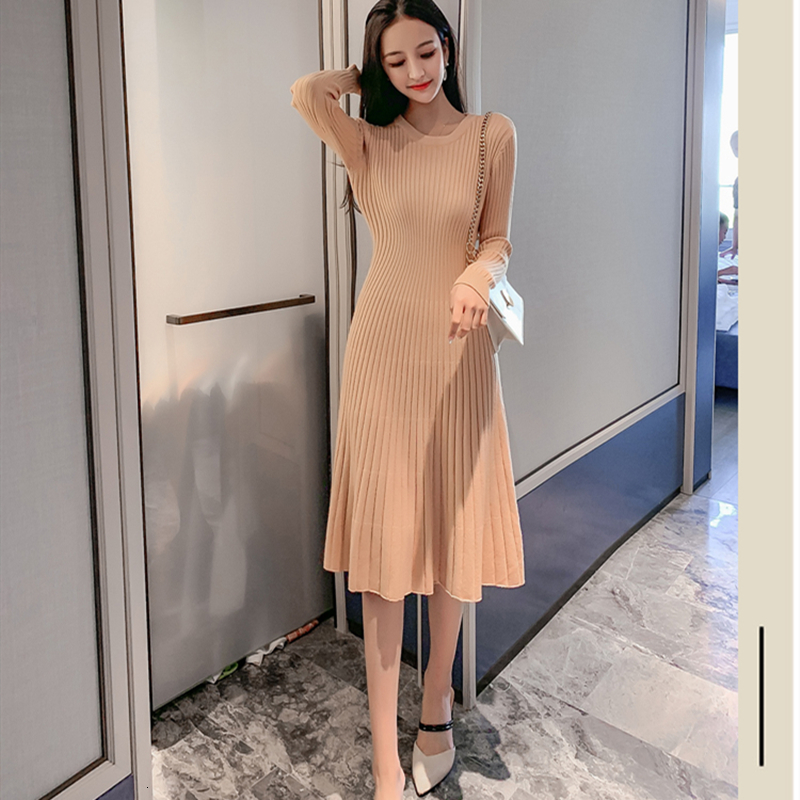 

2021 New Woman Elegant Autumn Winter Solid Short Thick Sweater Long Sleeve A-line Knit Mq7b, Black