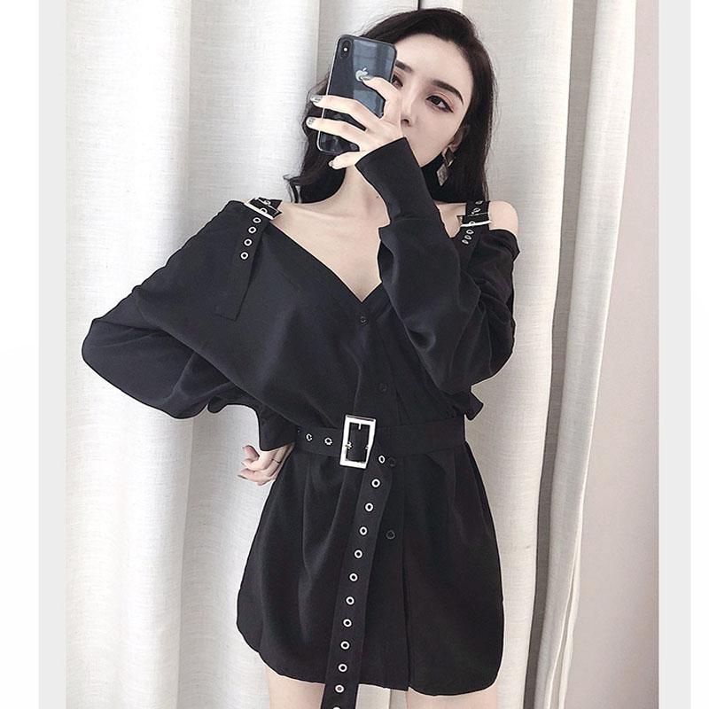 

2020 New Elegant Blouse Women Off Shoulder Long Sleeve Sexy Blouses Loose Tops Vintage Harajuku Punk Black Women Shirts blusas