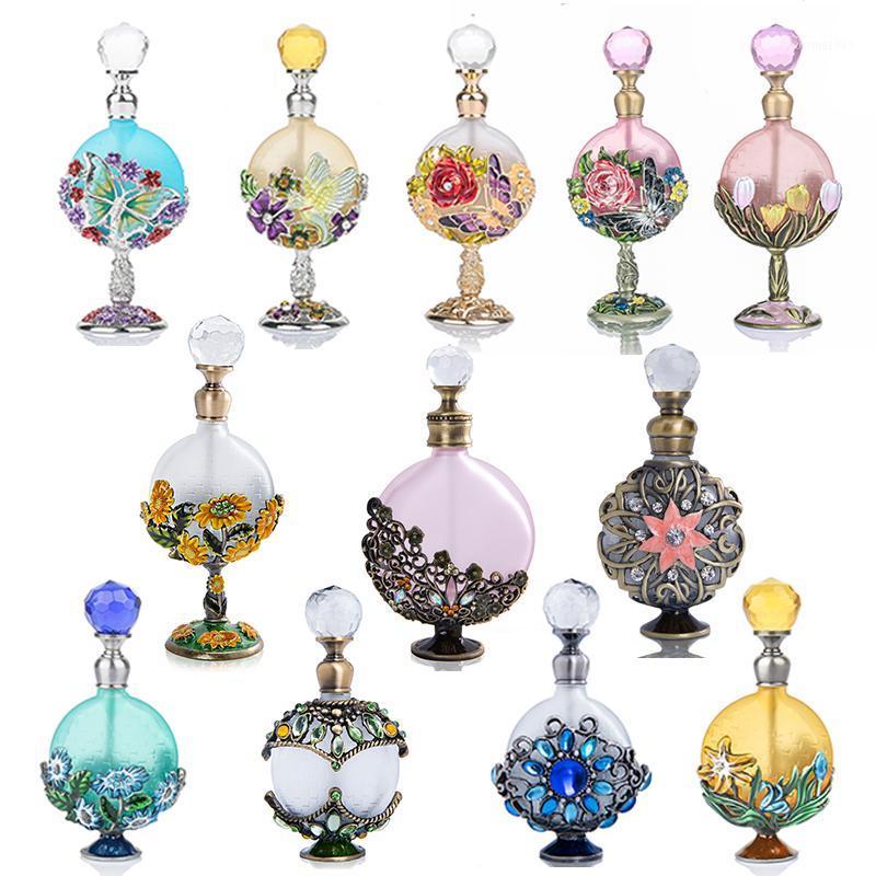 

H&D 16 Kinds Antiqued Style Glass Refillable Perfume Bottle Figurine Retro Empty Essential oil Container Wedding Favors Gift1