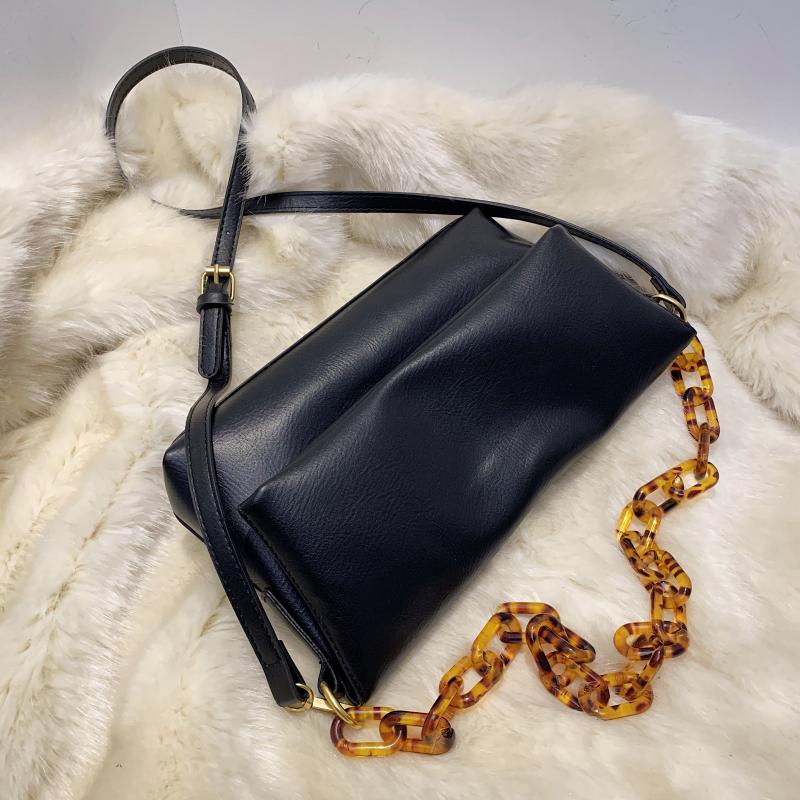 

Soft PU Leather Chain Small Crossbody Bags for Women 2021 New Fashion Female Handbags Shoulder Purses Ladies Bolsa, Beige