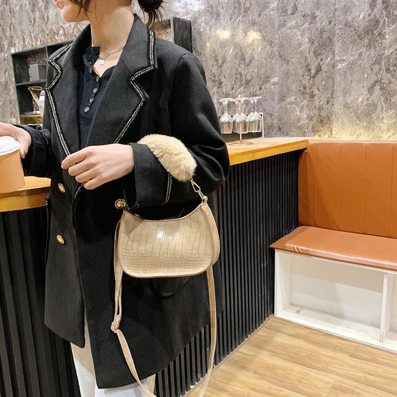 

Women's bag Ladies Fashion Shoulder Bag Handbag All-match Messenger Women's Fashion Design Leather Armpit New Brown Chain, Sky blue