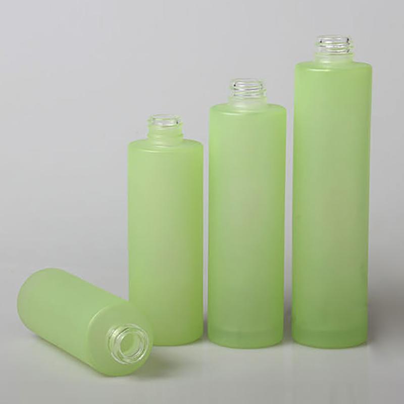 

Wholesale Green frosted refillable spray bottle 80ml oil spray glass bottle, BB cosmetic cream sample packaging