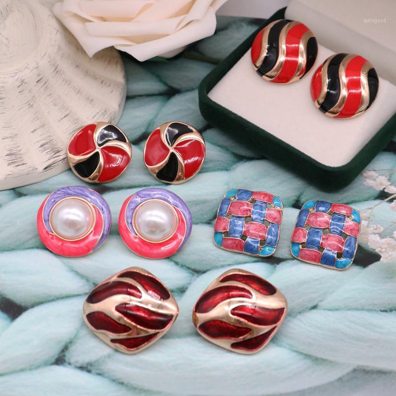 

Stud Colourful Earrings Imitation Pearl Creative Enamel Alloy Fashion Sweet Filigree Texture Brincos Jewelry1