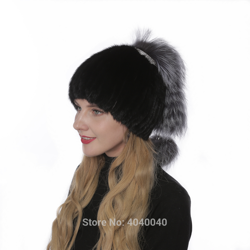 

Bravalucia Real Mink Fur Hat Fashion Style for Silver Fox Women Decoration Pompom Hats Trapper Ushanka Russian Bomber Caps